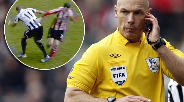 Howard Webb Demoted To League One