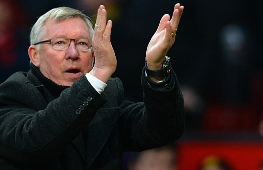 Manchester United Manager Announces Departure