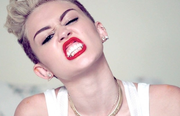 Miley Cyrus Robbed