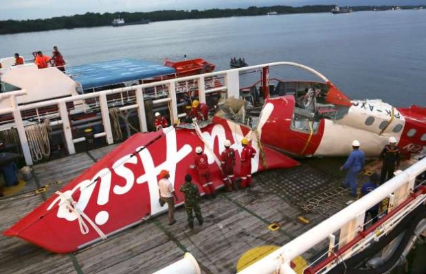 Divers Find Black Box Of Crashed AirAsia Jet: Indonesia Ministry