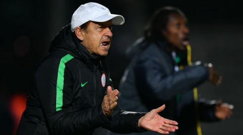 Rohr takes search for goalkeeper to local league