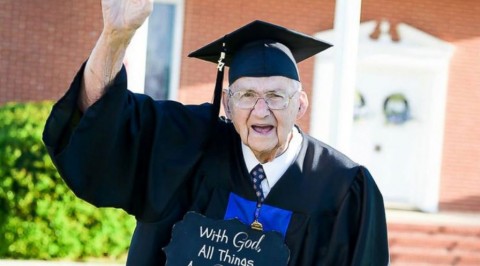 Meet the 88years old college graduate