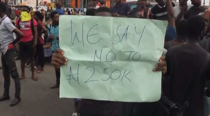 Students protest high fees in Ondo schools