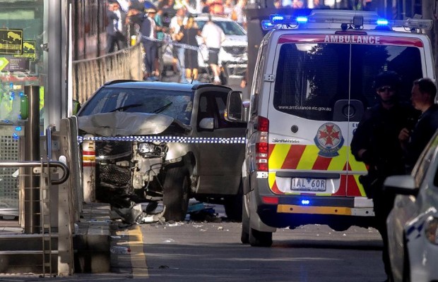 Car ploughs into pedestrians in Australia, injures 14
