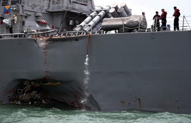 U.S warship collides with oil tanker