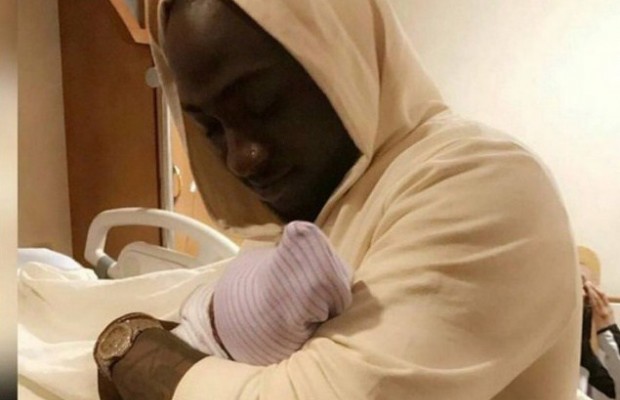 Davido is truly a proud father (photos)
