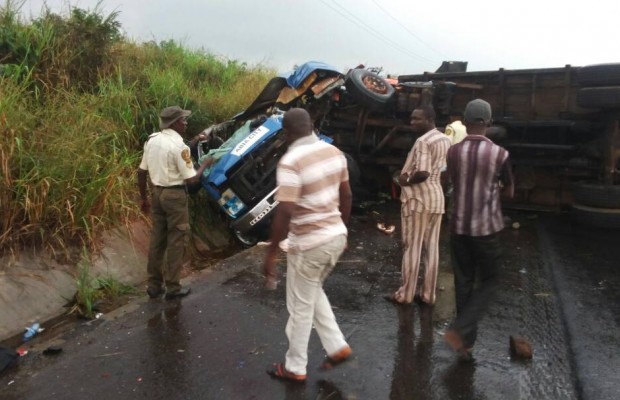 7 die on Lagos-Ibadan expressway accident