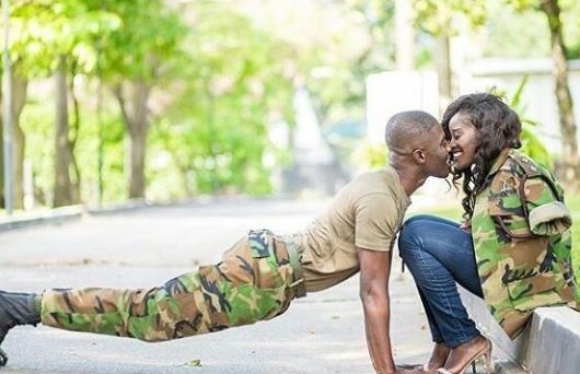 Groom-to-be outstrips his bride-to-be (photo)