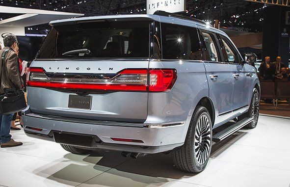 See why 2018 Lincoln Navigator is the best SUV ever