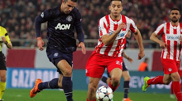 My Team Mates Makes It Difficult For Me- Van Persie