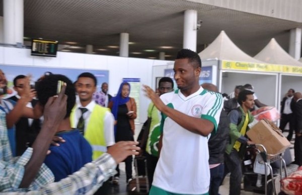 Super Eagles Booed In Nnamdi Azikiwe International Airport