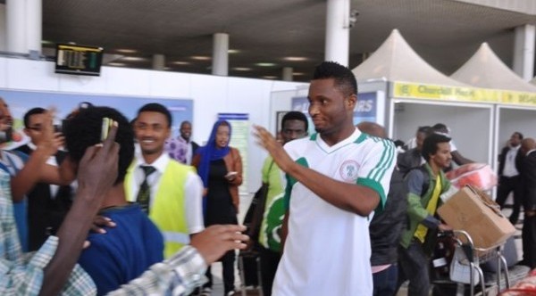 Super Eagles Booed In Nnamdi Azikiwe International Airport