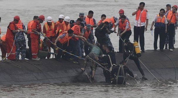 Hundreds Missing After Chinese Cruise Ship Capsizes