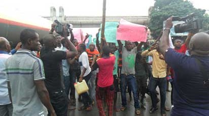 Anambra: Ekwulobia Residents Protest Intake of Boko-haram Prisoners