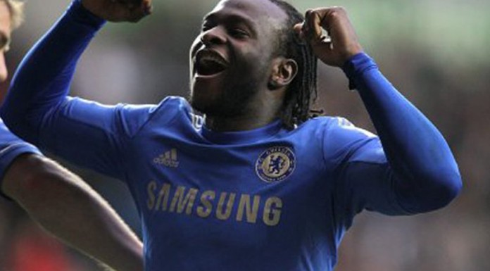 Victor Moses scores As Chelsea Defeats PSG