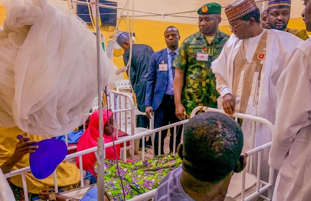 Minister of defense visits Kaduna bomb blast victims