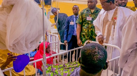 Minister of defense visits Kaduna bomb blast victims