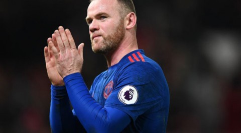 Wayne Rooney prepares to leave Man U