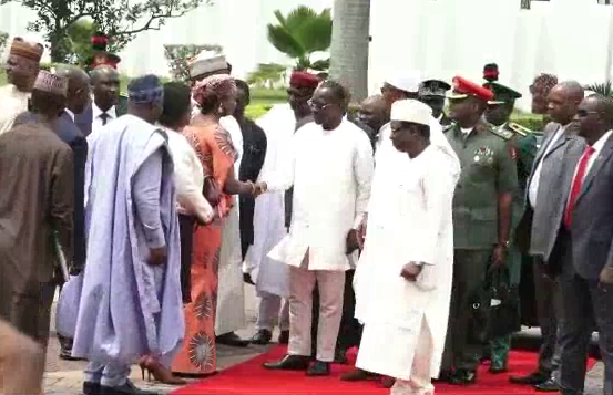 Buhari calls for peace in Benin Republic