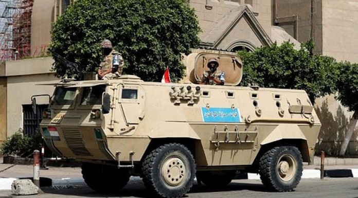 Gunmen attack Egyptian police convoy