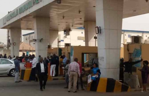 Aviation Unions’ Takeover Lagos Airport Tollgate