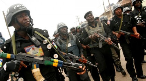 Siege at Dino Melaye's house, IDPs protest