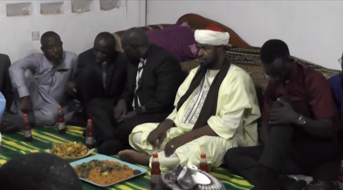 Unity: religious leaders break fast together