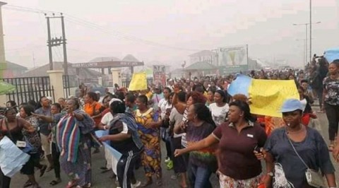 Bayelsa Supreme Court Judgement: APC Supporters Protest to Govt. House.