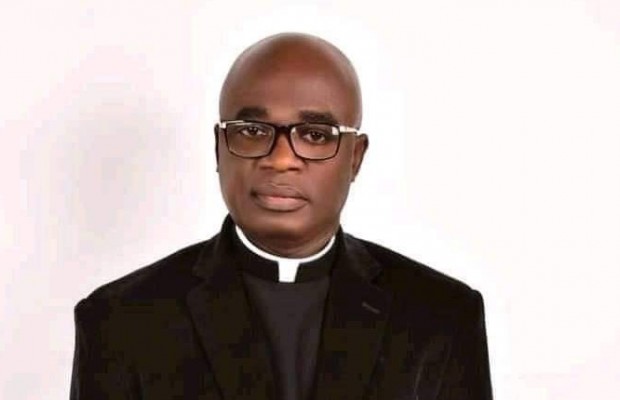 Catholic Priest Suspended over Govnorship Ambition Caution Fans, Party Faithful's.