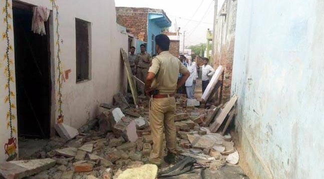 Collapsed wall kills 23 at wedding in India