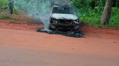 Unknown Gunmen Raze Police Van in Delta, One Policeman Confirmed Dead