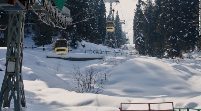 7 dead in cable car accident