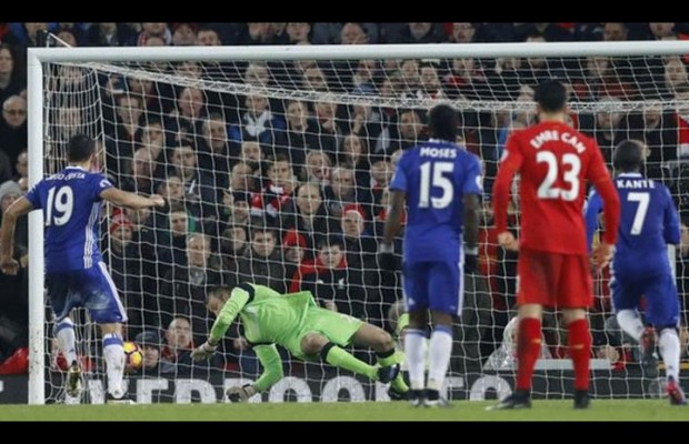 Chelsea extend lead at top despite draw with Liverpool
