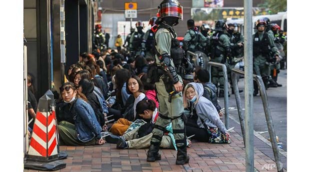 Protesters arrested as they run from campus