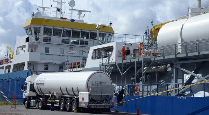 Navy hands-over 23 suspected oil thieves to EFCC