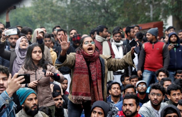 India citizenship law: protests spread across campuses