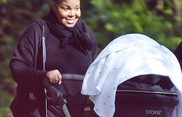 Janet Jackson dumbs hijab