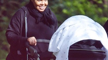 Janet Jackson dumbs hijab