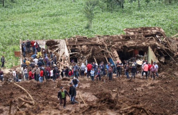 At least 11 killed by mudslide in Guatemala