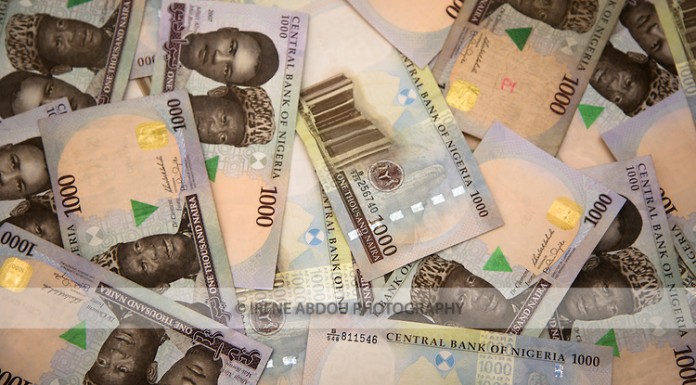 Naira trades below 500/dollar- experts