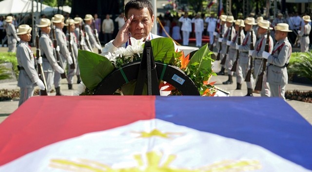 Philippine presidential guard shot dead