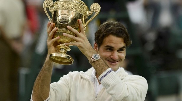 Roger Federer wins another award
